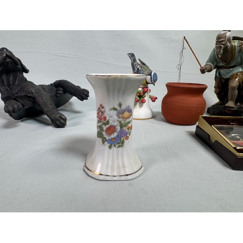 6 - Mixed Decorative Figurines inc. Lladro‑style Fisherman, Horse, Dog & Ceramics  Assorted figures and ... 