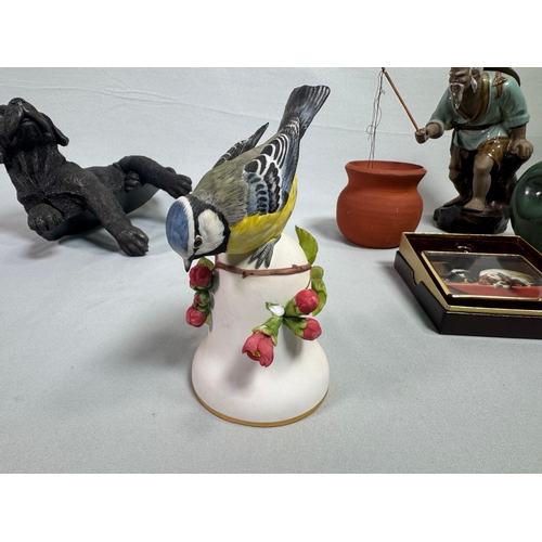 6 - Mixed Decorative Figurines inc. Lladro‑style Fisherman, Horse, Dog & Ceramics  Assorted figures and ... 