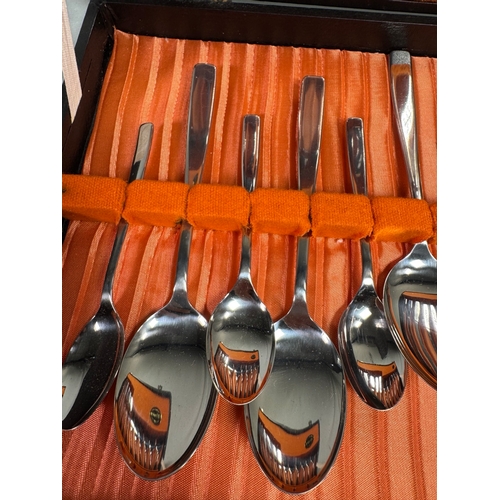 9 - Henley Firth Stainless Steel Cutlery Canteen Set Made in Great Britain  Complete boxed set. Good con... 