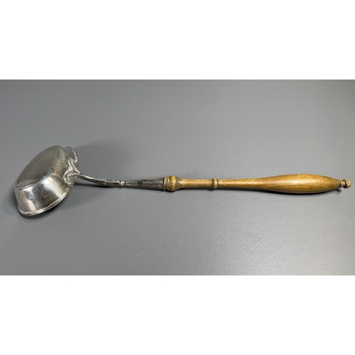 55 - Antique Silver Plated Soup Ladle with Turned Wooden Handle Hallmarked  Classic serving ladle. Fair c... 