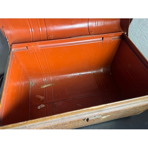200 - Vintage Luggage Trio – Royal Albert Laundry Windsor Box, Metal Trunk & Canvas Suitcase.

Lot include... 
