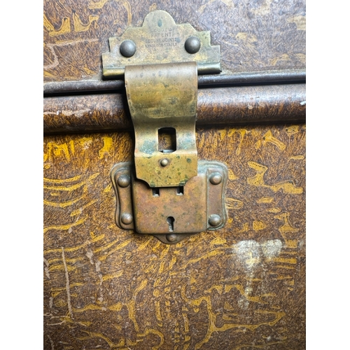 200 - Vintage Luggage Trio – Royal Albert Laundry Windsor Box, Metal Trunk & Canvas Suitcase.

Lot include... 
