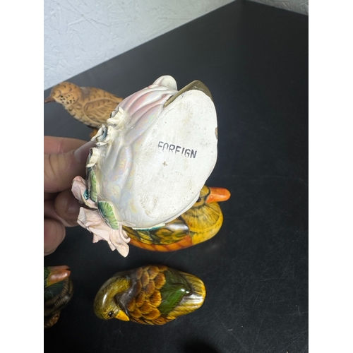 586 - Large Collection of Ceramic & Pottery Bird Figures – inc. Beswick & Beneagles (Shipping Available).
... 