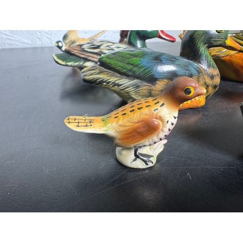 586 - Large Collection of Ceramic & Pottery Bird Figures – inc. Beswick & Beneagles (Shipping Available).
... 
