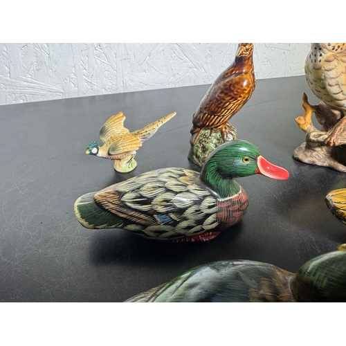 586 - Large Collection of Ceramic & Pottery Bird Figures – inc. Beswick & Beneagles (Shipping Available).
... 
