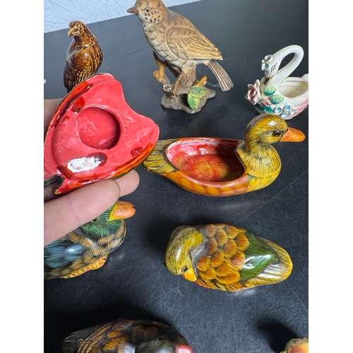 586 - Large Collection of Ceramic & Pottery Bird Figures – inc. Beswick & Beneagles (Shipping Available).
... 