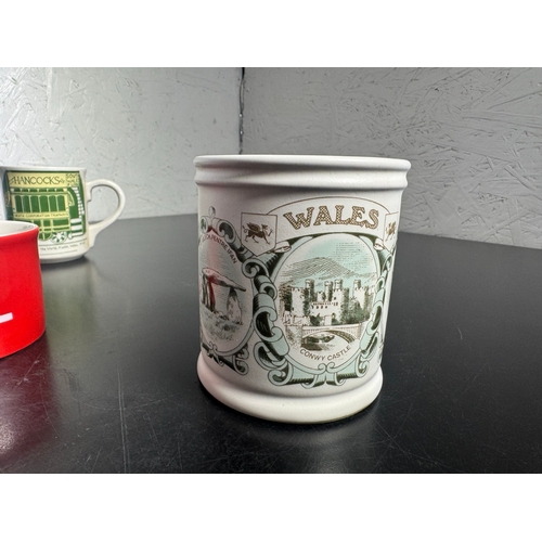 309 - Collection of Vintage Commemorative & Advertising Mugs – Royal Jubilee, Investiture, London & Nescaf... 