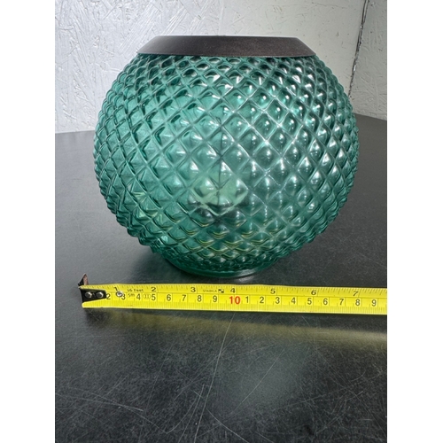 317 - Yankee Candle Teal Diamond-Quilted Glass Hurricane Lantern & Votive Holder Set

A stylish and substa... 