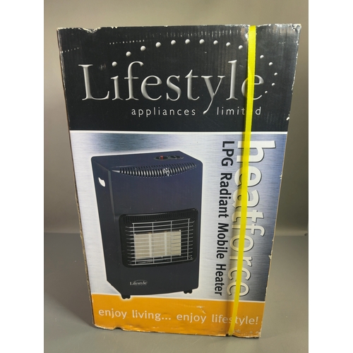 Lifestyle Heatforce LPG Radiant Mobile Heater in Original Box. A single ...