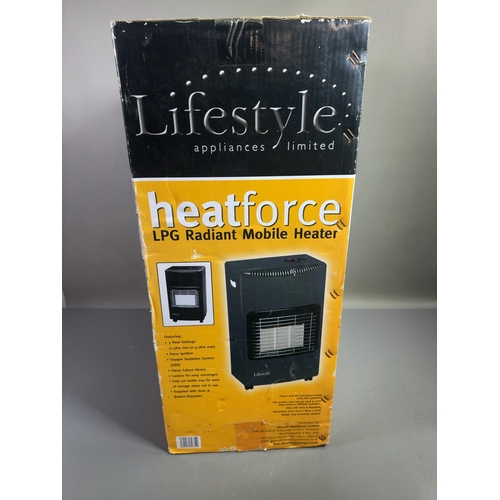 Lifestyle Heatforce LPG Radiant Mobile Heater in Original Box. A single ...