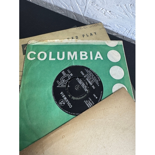 Vintage HMV His Masters Voice Portable Gramophone & Collection of 78 ...