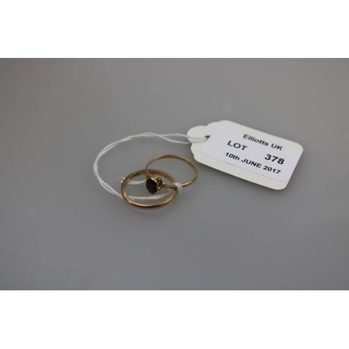 378 - Two 9ct gold rings (approx weight 2.92g)