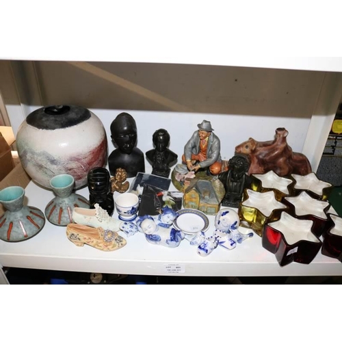 401 - A shelf of decorative ceramics etc