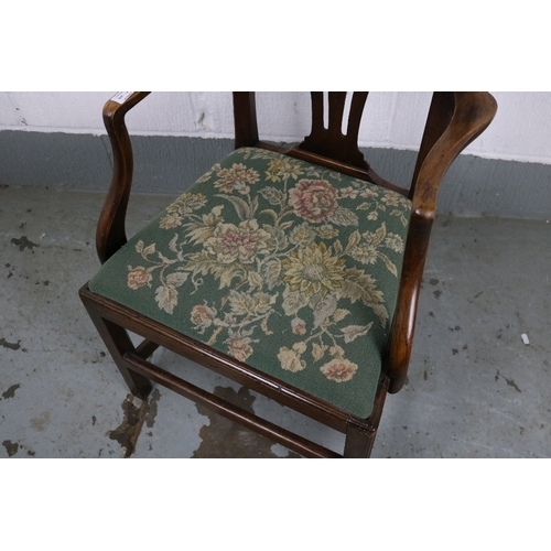 405 - An antique elbow chair