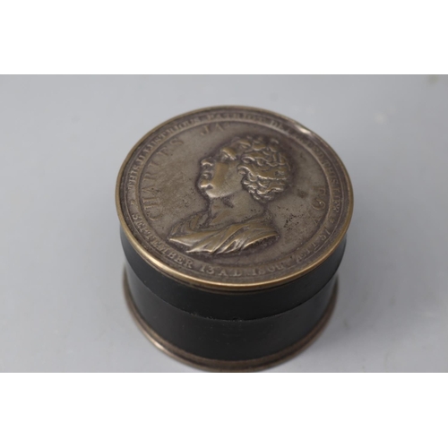 176 - A portrait pill box