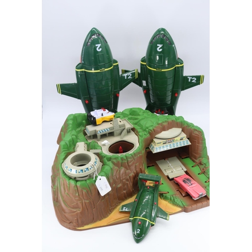 100 - Tracy Island, 2 x large Thunderbird 2, Loose Thunderbirds, Micro machine carrier plus contents