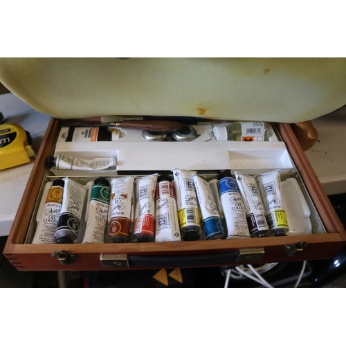 759 - Artists box containing oil colours, in part used condition