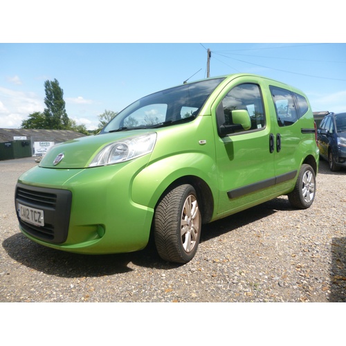 1D - A Fiat Qubo 5 Door car Green coloured, 1248cc, Diesel, Automatic, CA12 TCZ , Known faults we are awa... 