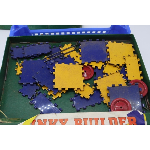 216 - Boxed Matchbox series Major Pack M9 Corgi 211S boxed, Dinky Rambler, very worn Dinky 265 box, Corgi ... 