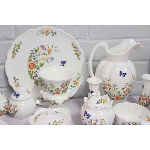 643 - Selection of Aynsley Cottage Garden including a lamp base/shade (trade/spares/repairs)