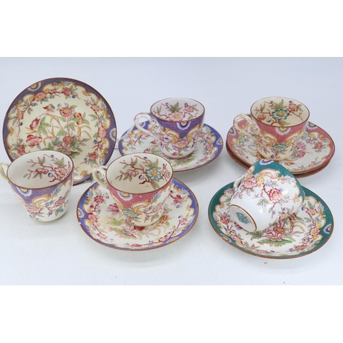 157 - Decorative vintage cups and saucers