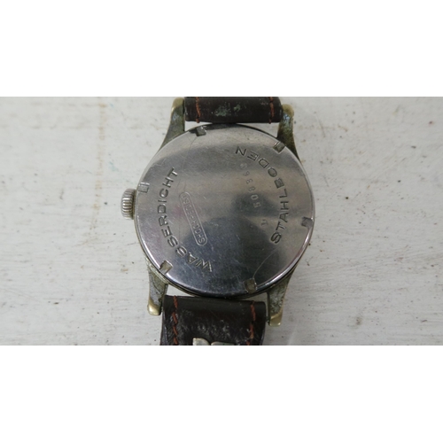 252 - A Selza wristwatch. Founded in 1924, the company was based in Biel. They were the official watches o... 