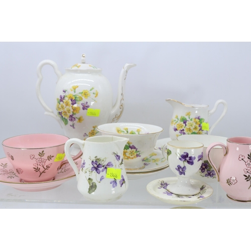 568 - A small quantity of Royal Albert teaware, teapot, jug and 3 saucers together with a quantity of Hamm... 