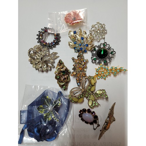 265 - Good selection of costume jewellery including a enamelled small pocket watch, modern wristwatches an... 