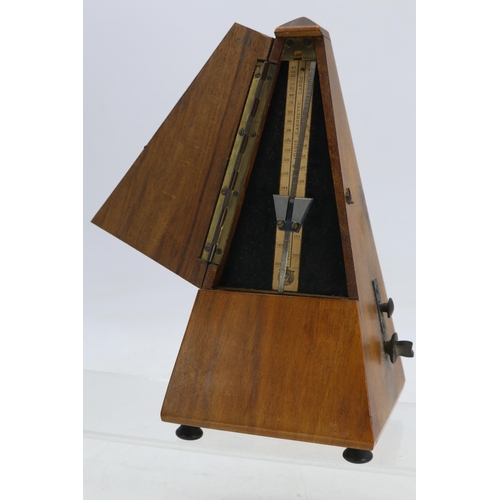 186 - A maelzel Metronome in fitted mahogany case