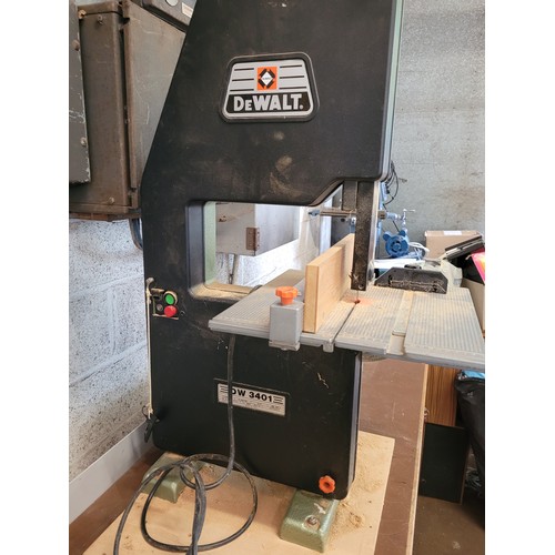 18 - A DeWalt 3401 bandsaw trade/spares/repairs