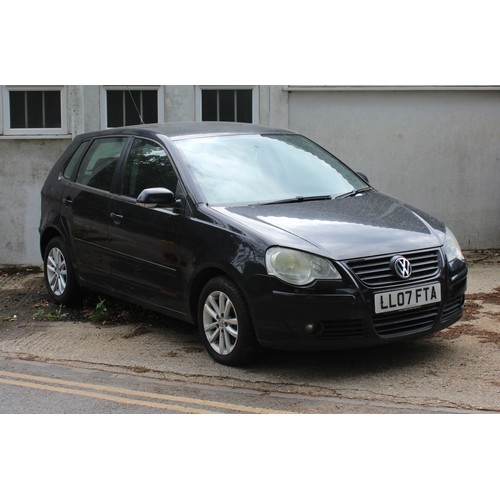 1 - VW Polo, 1.2, 07 plate. Has been stood for a number of years. V5 present. 1 key. Examine damage note... 