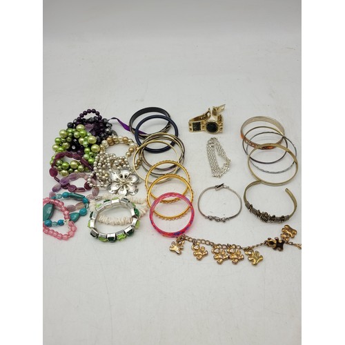 95 - Large selection of modern costume jewellery