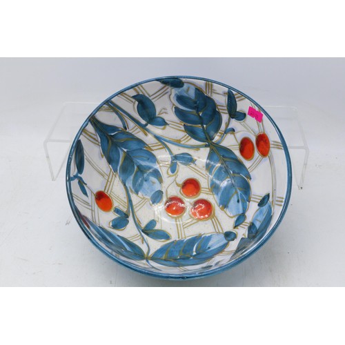 43 - A Bitossi ceramic fruit bowl, marked to base Italy 717? together with a selection of assorted retro ... 