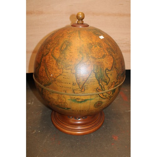 217 - 38cm Globe drinks cabinet