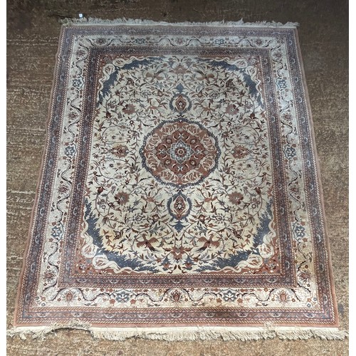 37a - Large floor rug measuring approx 247cm x 325cm.