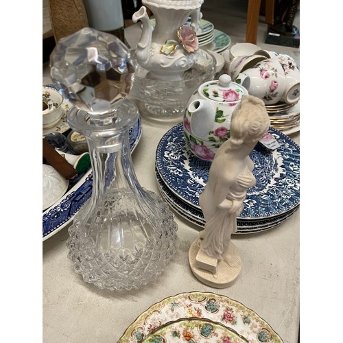 93a - Selection of assorted ceramics, glass, and metal ware to include blue and white lidded pot, Duchess ... 