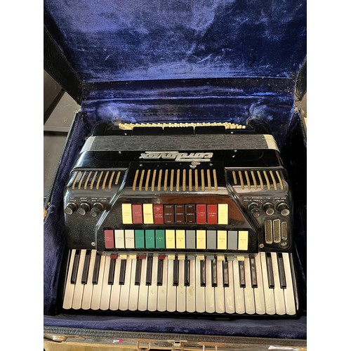 174 - Cordovox model CG-V-M accordion cased,untested.