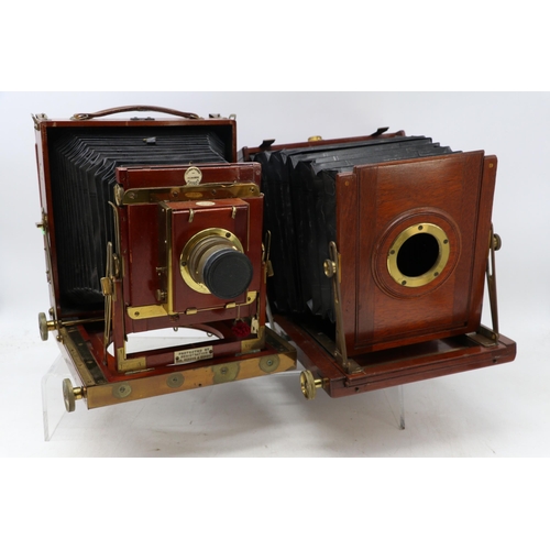 669 - A Thornton Pickard Royal bellows camera together with two other vintage bellows cameras' assortment ... 