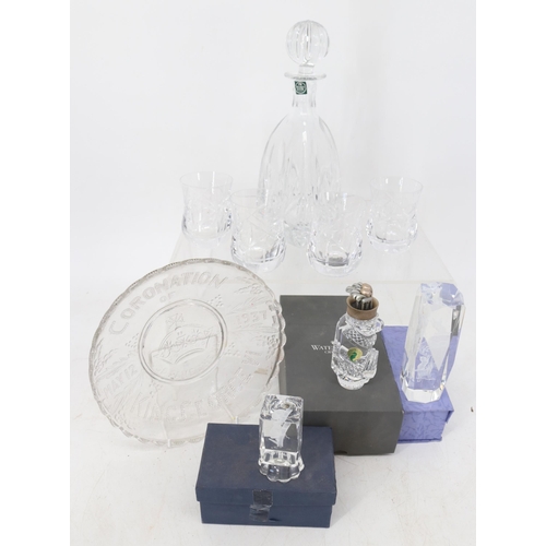 101 - A collection of glassware ornaments and items. Including David Webb decanter and four glasses (one c... 