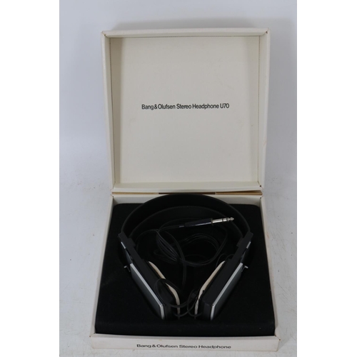 337 - A pair of Bang & Olufsen Stero Headphones U70 in box.