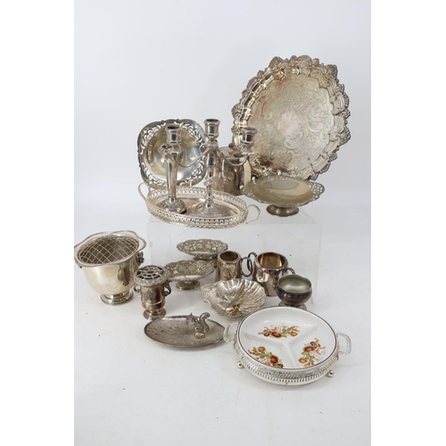 429 - Selection of plated ware to include bonbon dishes, Seba dish, two trays of assorted cutlery etc