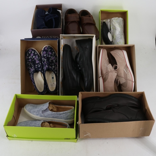 419 - Selection of Hotter and Cotton Trader shoes in various styles and sizes (see pictures for sizes)