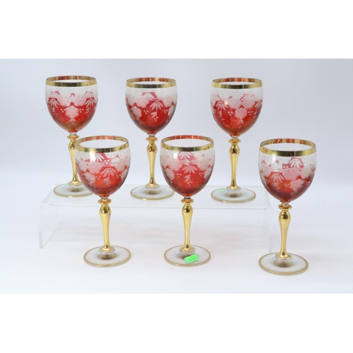 286 - Set of six hoch glasses, cranberry with gold edges and etched floral decoration