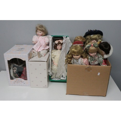 413 - Selection of boxed and unboxed dolls (approximately 40) to include Alberon, Ashton Drake, Leonardo C... 