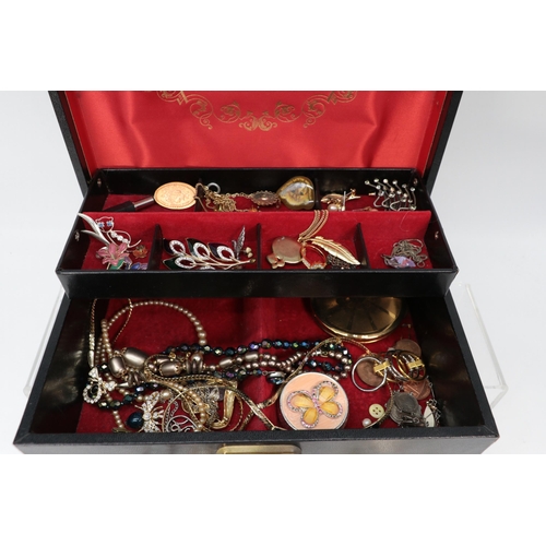 249I - A selection of assorted costume jewellery to include necklaces, brooches etc