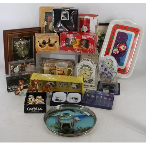 117 - Selection of mainly boxed gift items including Chinese hand painted globe, Portmeirion, Guinness, bo... 