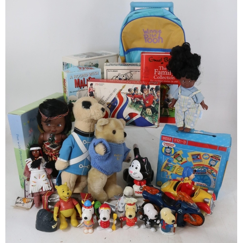 287 - Quantity of toys and games including a Corelle doll, Airfix Waterloo infantry soldier, annuals, doll... 