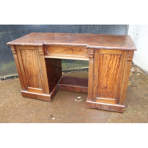 343 - An antique desk together with an antique commode (with no liner)