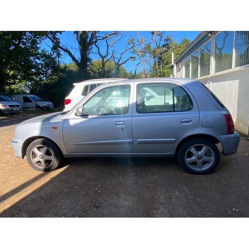 1 - Nissan Micra 2001 car,two keys,no paper work,no V5. (running at time of delivery, may need a new bat... 