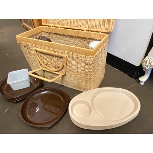 374 - Vintage wicker cased picnic set